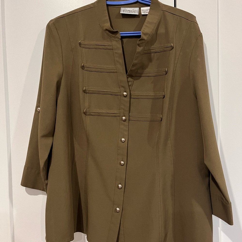 Chico's Green Mandarin Collar Button Down Blouse